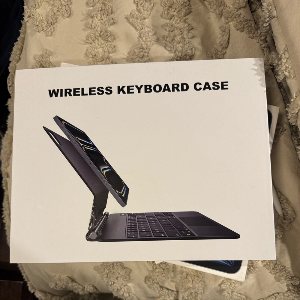 Magnetic Wireless Keyboard Case with Backlit Keys fits iPad 13 inch